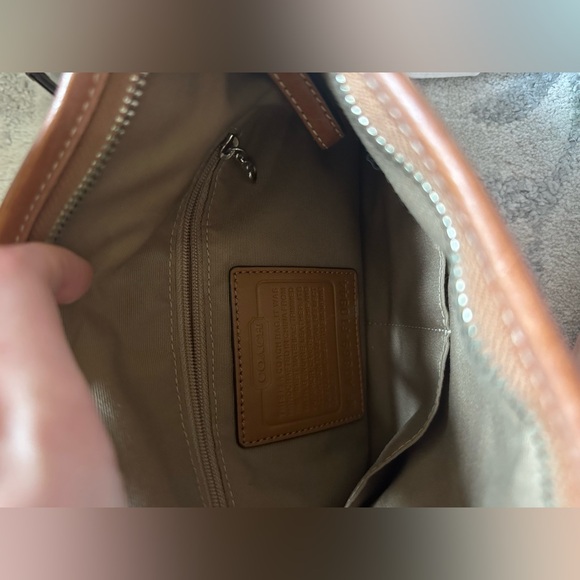 Coach shoulder bag - Picture 3 of 3